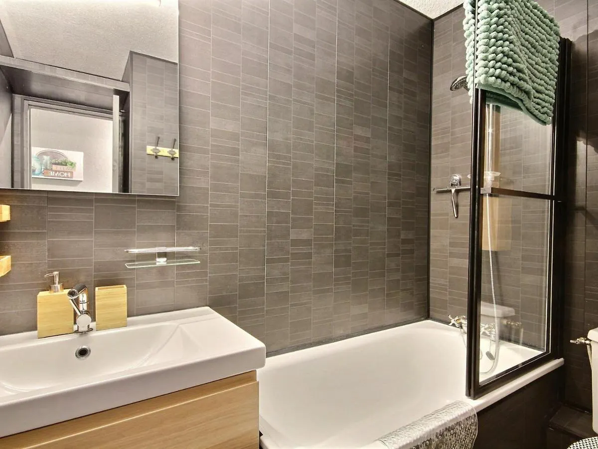 Studio Cabine Renove A Plagne Centre Avec Balcon Et Proche Des Pistes - Fr-1-455-68 لا بلاني فرنسا