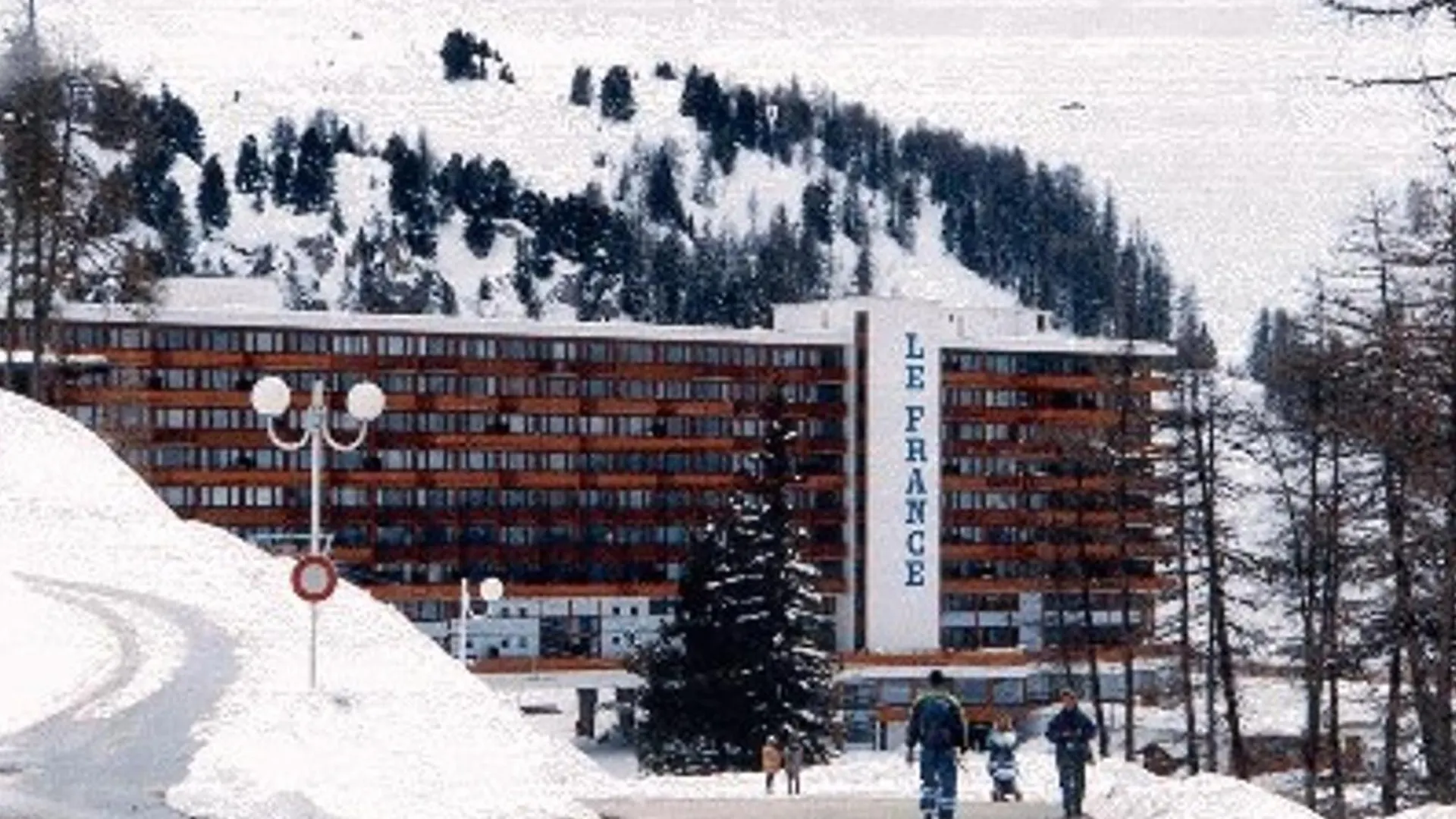 Studio Cabine Renove A Plagne Centre Avec Balcon Et Proche Des Pistes - Fr-1-455-68 لا بلاني شقة